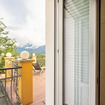 Magic Terrace With View דירה