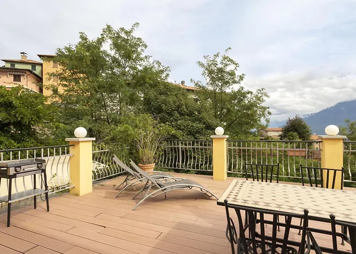 Magic Terrace With View شقة *